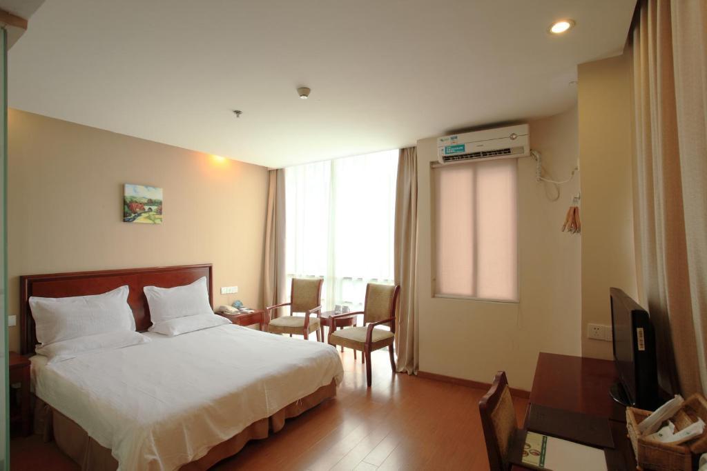Greentree Inn Shanghai Dongming Road Subway Station Express Hotel Ruang foto